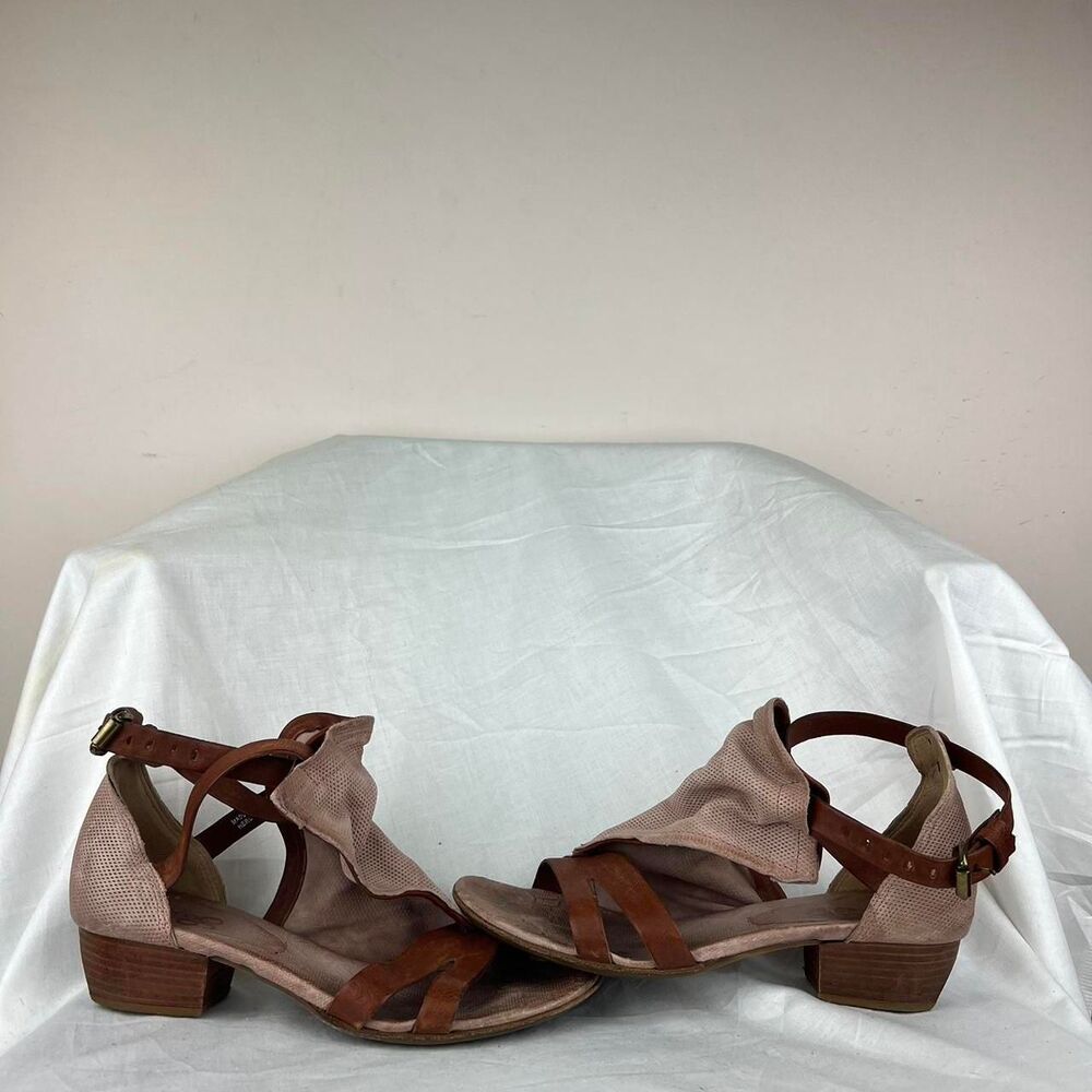 A.S.98 Sandals Tan and brown Suede Ankle Booties with a Boho Vibe Size 9